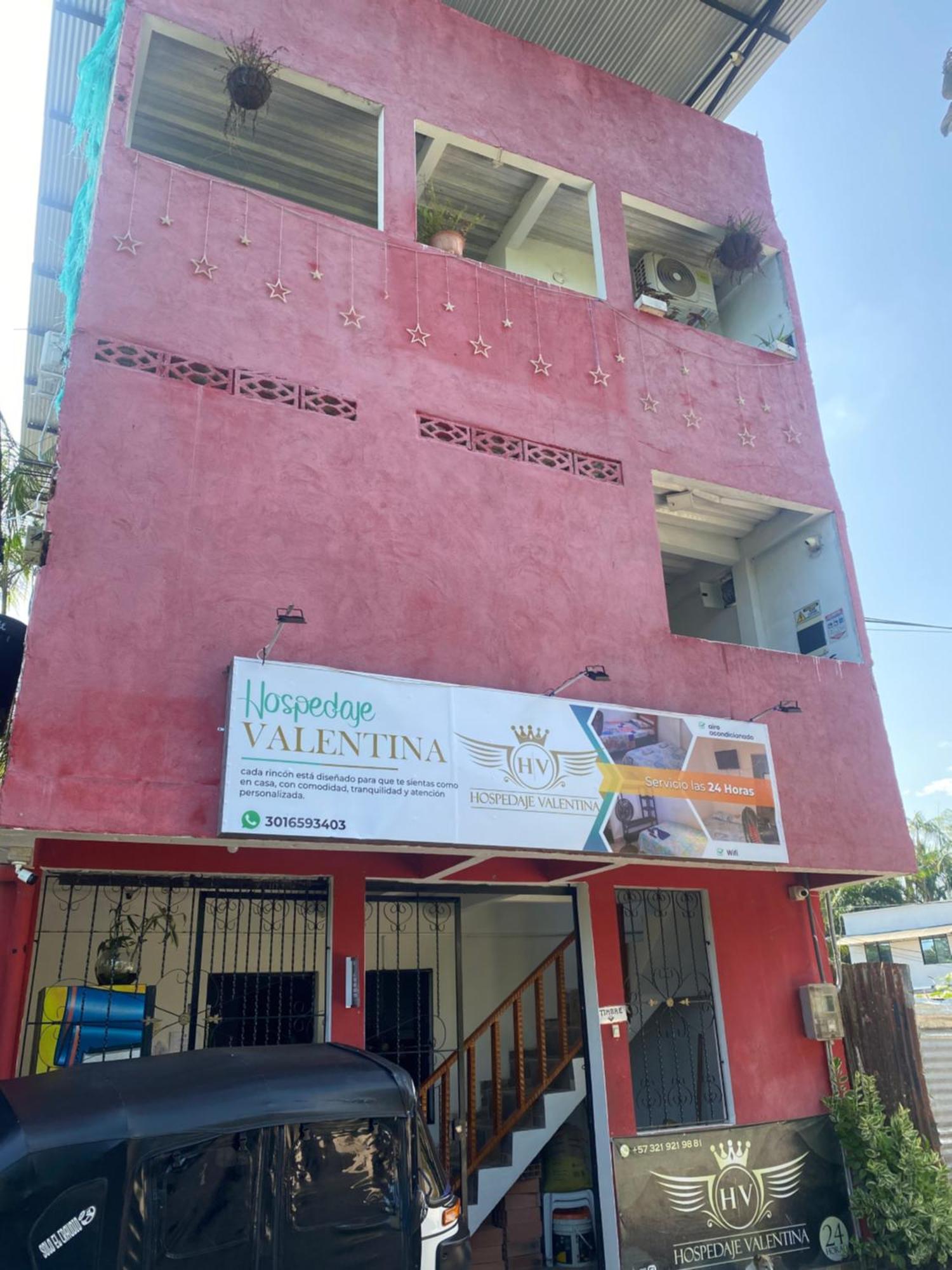 Hospedaje Valentina Inírida Exteriér fotografie